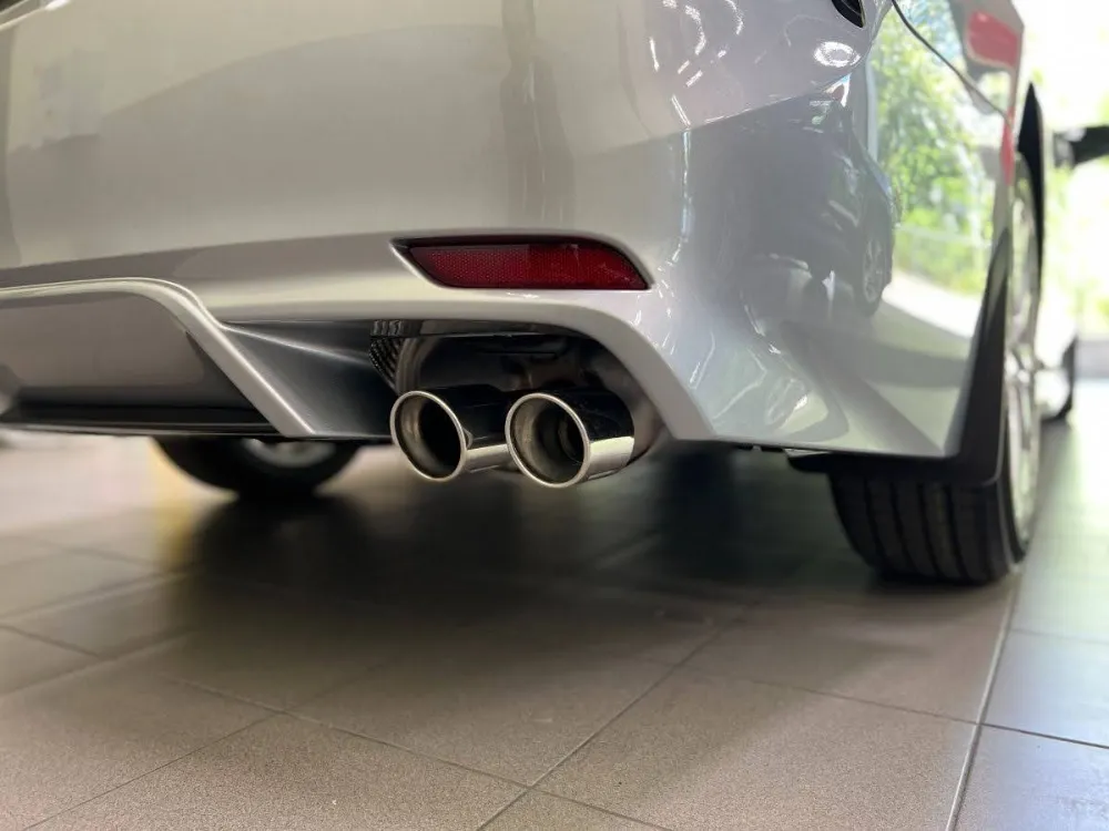 2022 Toyota Camry SE FWD Celestial Silver 4